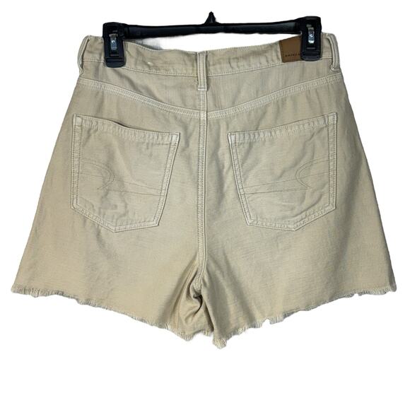 American Eagle SZ 6 Highest Rise Mom Jean Shorts Distressed Frayed Zip-Fly Beige - Picture 4 of 9